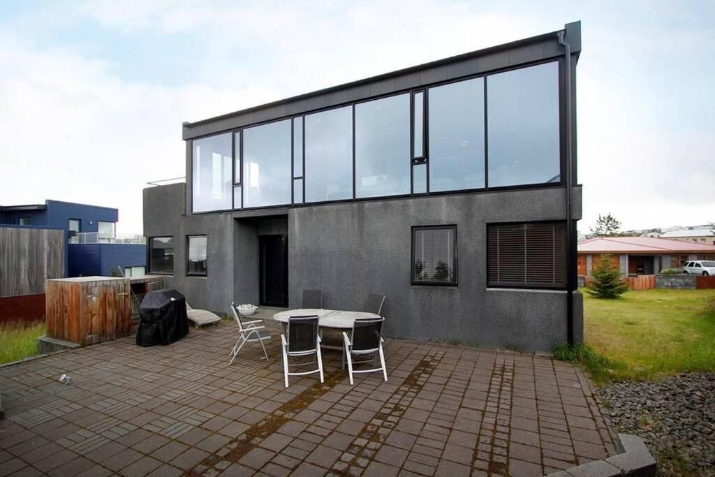 Sunny And Spacious Luxury House Villa Reykjavik Exterior photo